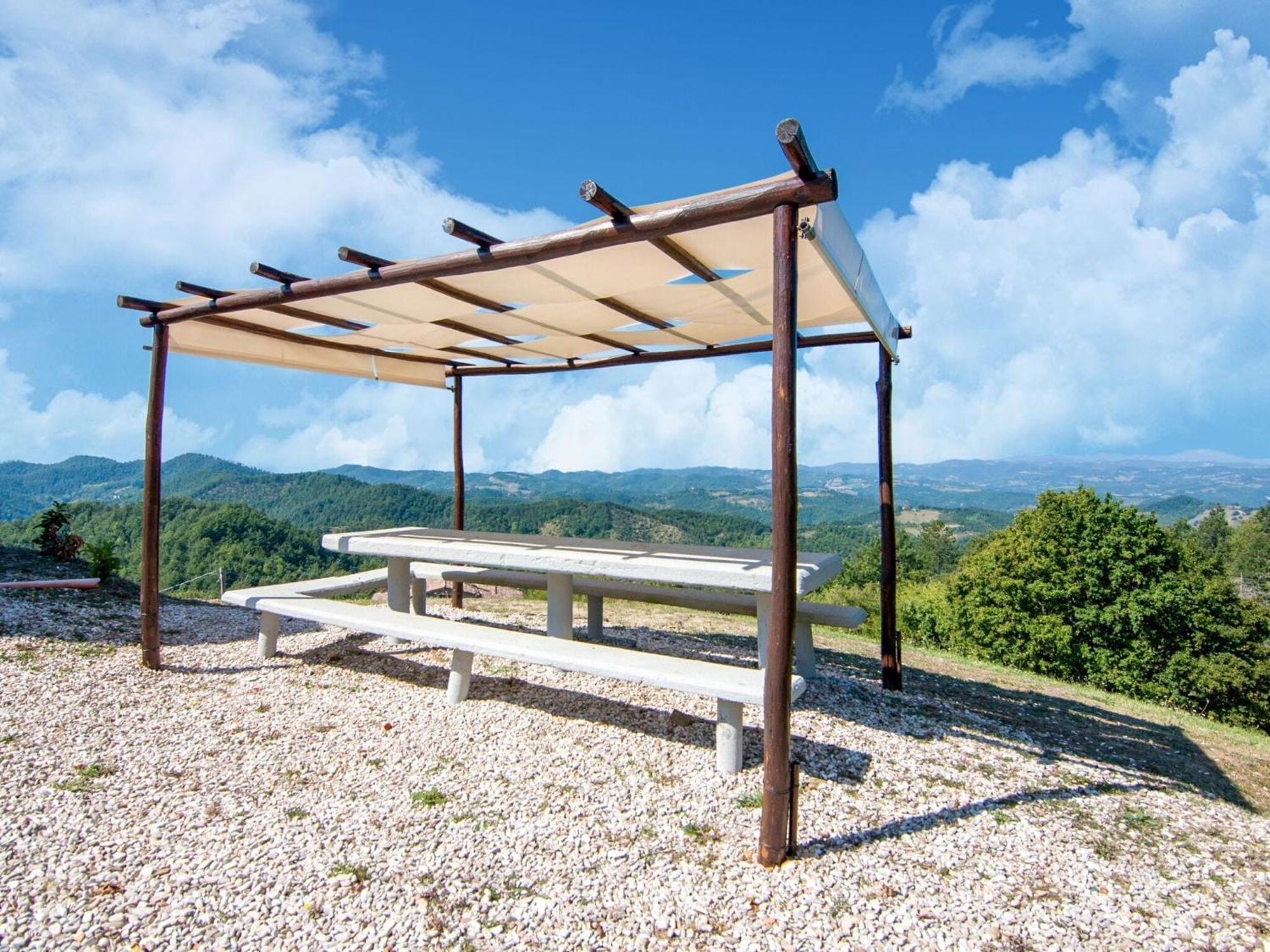 Inviting Farmhouse In Appenines With Covered Swimming Pool Apecchio Esterno foto