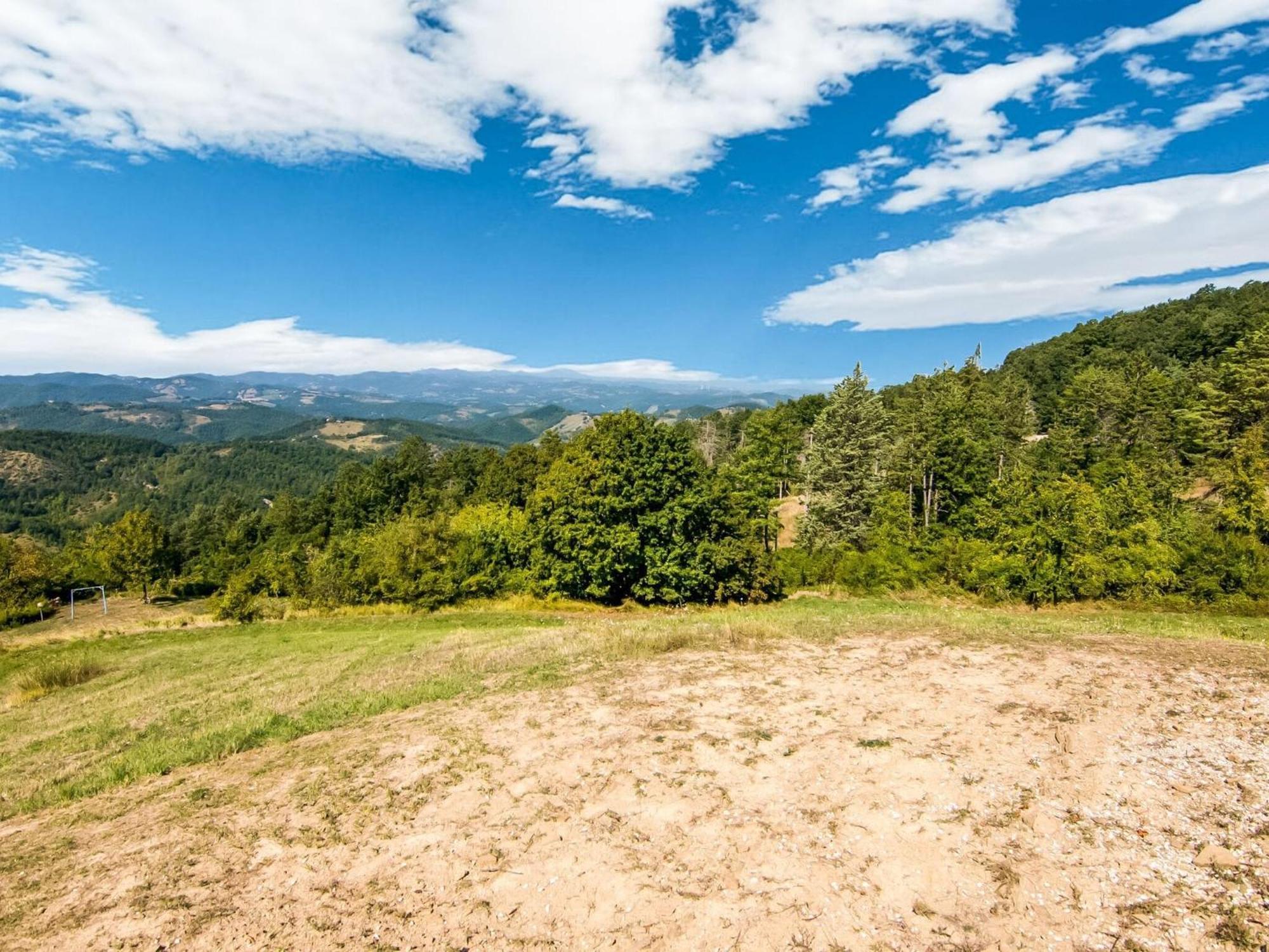 Inviting Farmhouse In Appenines With Covered Swimming Pool Apecchio Esterno foto