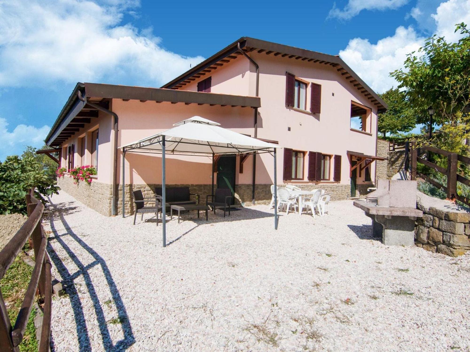 Inviting Farmhouse In Appenines With Covered Swimming Pool Apecchio Esterno foto